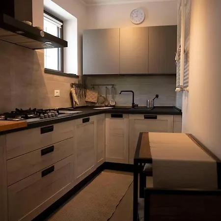 別荘 I Pesci レーリチ